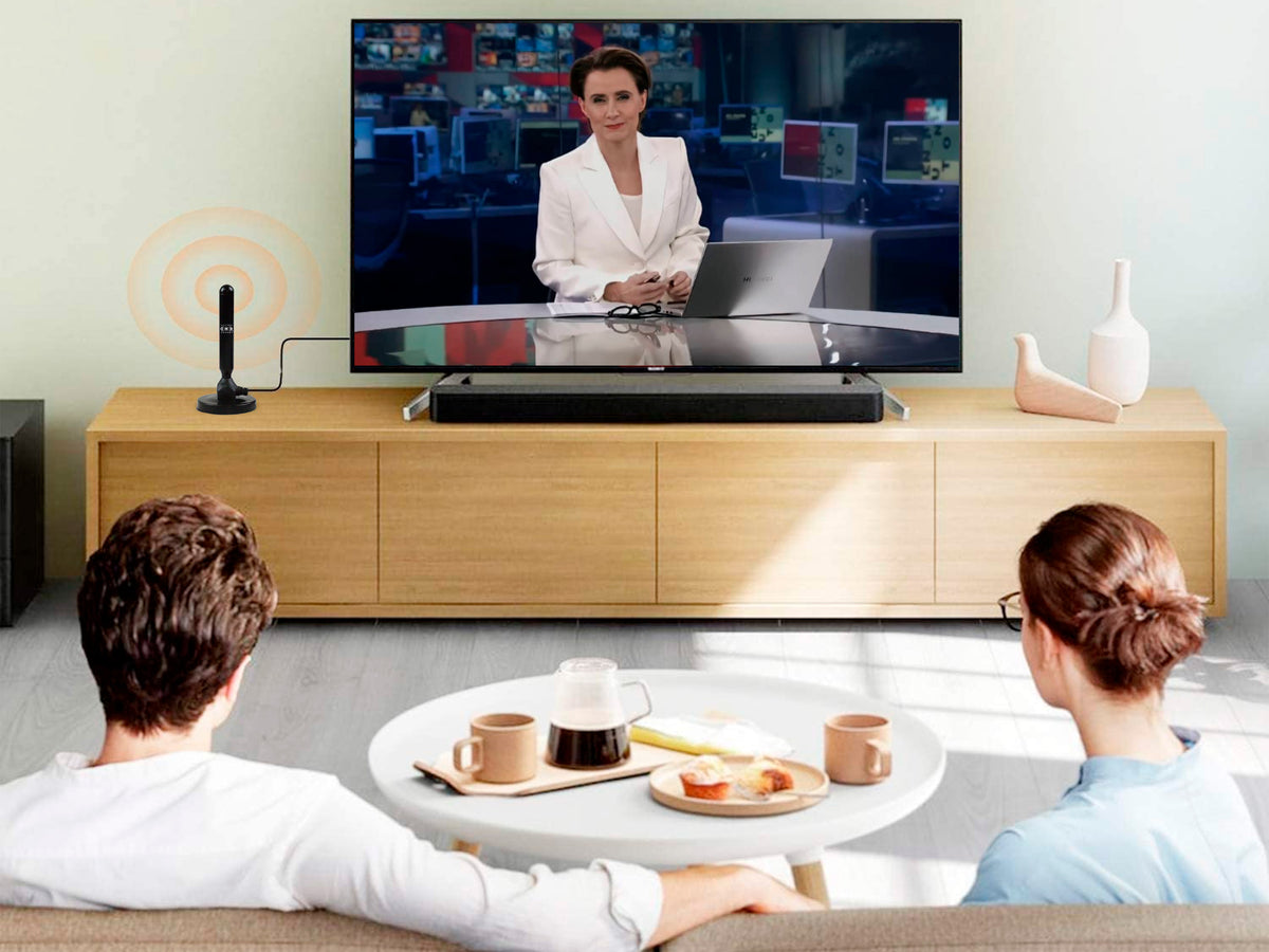 Antena HD con Base de Imán – Frecuencia UHF 470-890 MHz, 360° de Cobertura