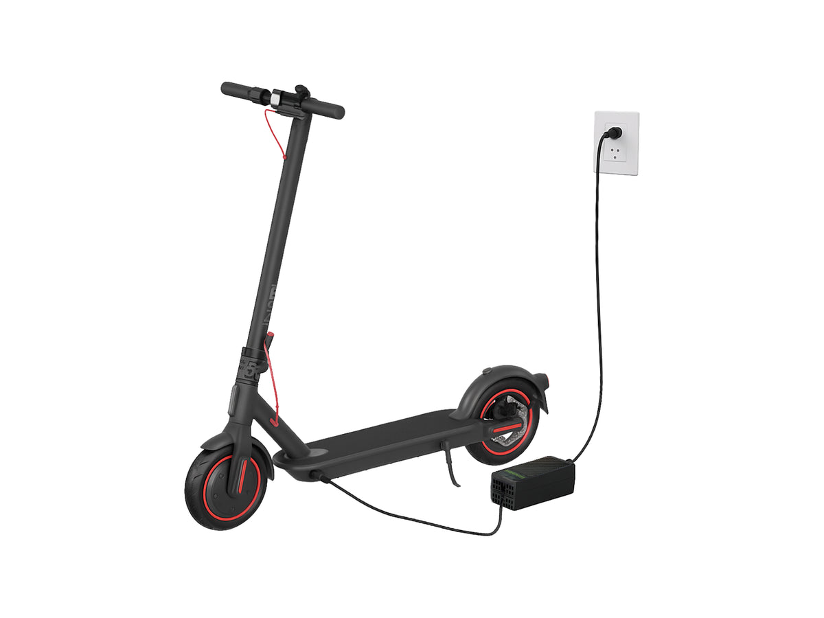 Cargador para Moto Eléctrica 48V 20Ah – Rápido y Seguro