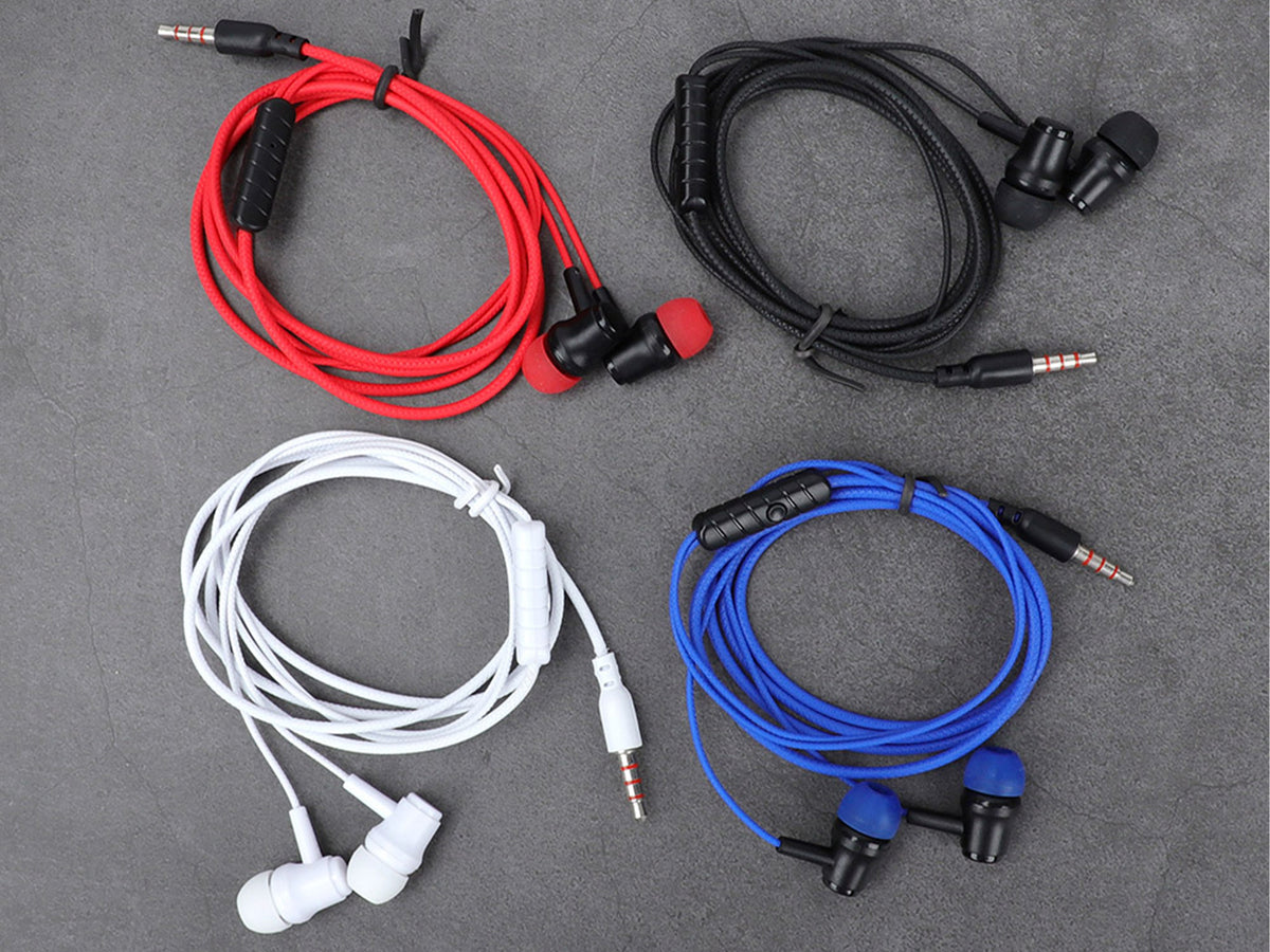 Audífonos con Cable CE-AU47 – Entrada 3.5 mm, Varios Colores